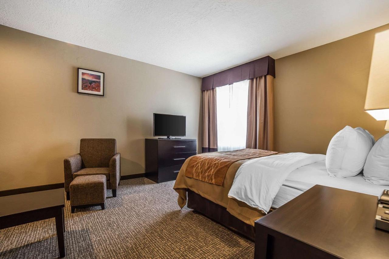 Comfort Inn & Suites Vernal - National Monument Area Exterior photo